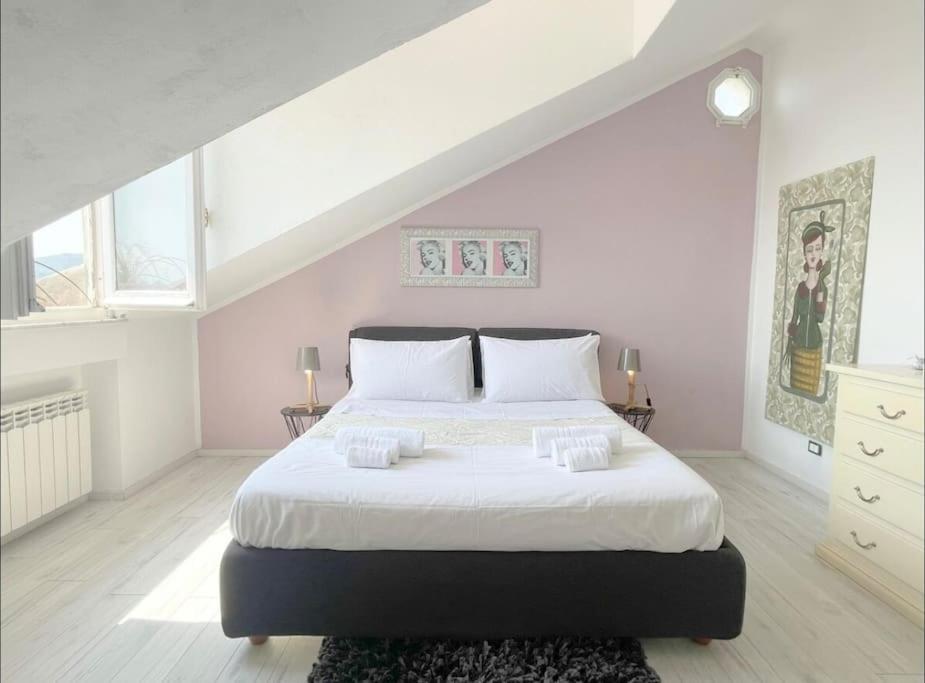 Mansarda Vista Mare A Zinola Apartman Savona Kültér fotó